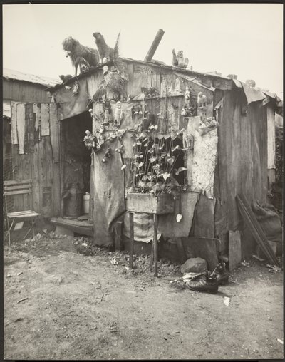 (ボロ屋の小屋) 作： Eugène Atget