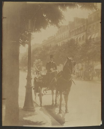 [待機中の馬車］ 作： Eugène Atget