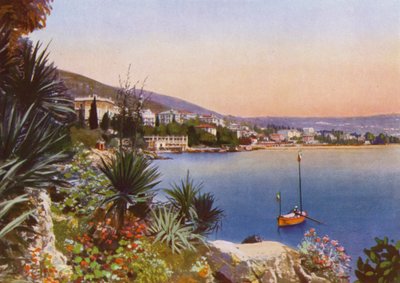 クロアチアのオパティヤ（現在のOpatija）：ヤシの木のある南側のプロムナード（写真 作： European Photographer