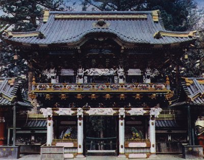 Nikko, Toshogu, Yomei-mon, from within 作： European Photographer