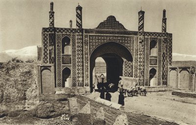 ペルシャ、テヘラン、城門（モノクロ写真） 作： European Photographer