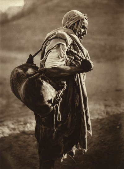 チュニス、水運搬船（モノクロ写真） 作： European Photographer