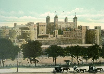 ロンドン塔、c1900年代。 作： Eyre and Spottiswoode
