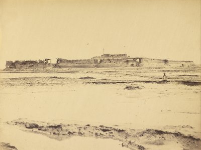 1860年8月21日、英語とフランス語の入り口を示すノースフォートペイコ川の外観 作： Felice Beato