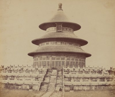 Sacred Temple of Heaven Where the Emperor Sacrifices Once a Year, in the Chinese City of Pekin, October 1860   1246151   ja       japanese Successfully Translated  Original: Harbour Scene: Arrival of fishing fleet Translat: Harbour Scene: Arrival of fishin 作： Felice Beato