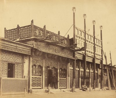 1860年10月29日、ピーキンのタルタル市の街路と商店 作： Felice Beato