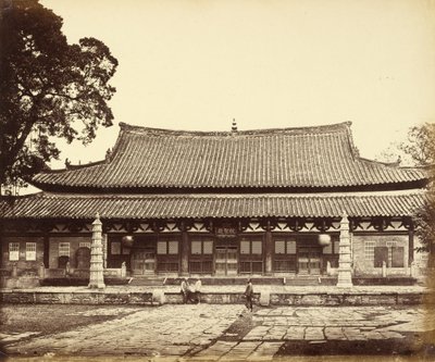 [中国、広東のタルタル人街の寺院]。 作： Felice Beato