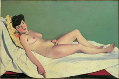 白いシート、黄色のクッションの上に横たわる裸の女性 作： Felix Edouard Vallotton