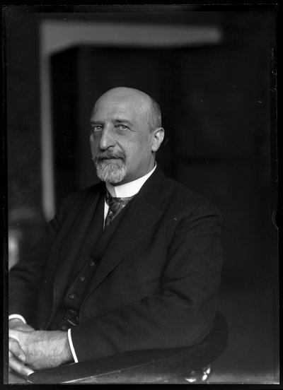 カール・ザイツ（1869-1950）の写真 作： Ferdinand Schmutzer