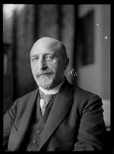カール・ザイツ（1869-1950）の写真 作： Ferdinand Schmutzer