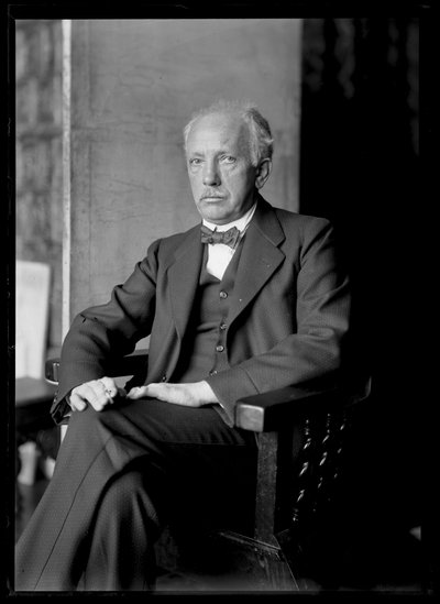 リヒャルト・シュトラウス（1864-1949）の写真 作： Ferdinand Schmutzer