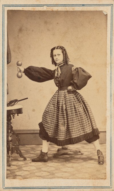 女性の肖像,c.1863-1864年（写真） 作： フェルナンド・デッサール