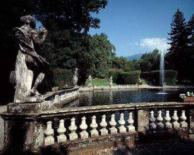 公園の噴水 作： Filippo or Juvara Juvarra