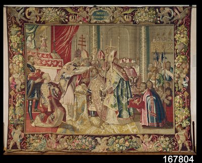 チャールズ5世のタペストリーからのチャールズ5世の戴冠式（1500-58）、c.1630-40 作： Flemish School