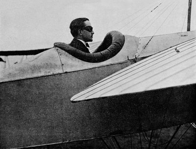 優れたクロスカントリーパイロット：Mr WB Rhodes-Moorhouse、1912 1933。 作： Flight Photo