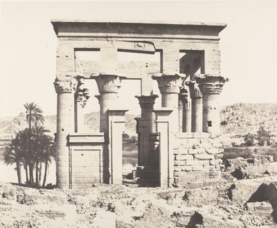 Fileh Philæ の島、東からの建物 - 西側のファサード - P... の眺め、1851-52 年、1853-54 年に印刷。 作： Félix Teynard