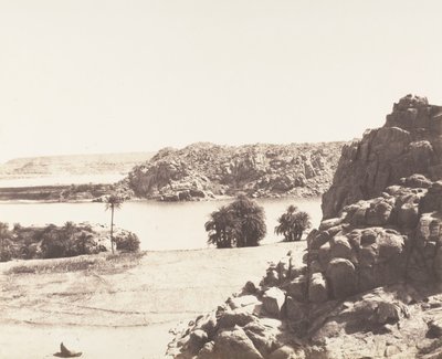 Tâfah、ナイル川のほとりの花崗岩の岩、1851-52年、1853-54年に印刷。 作： Félix Teynard