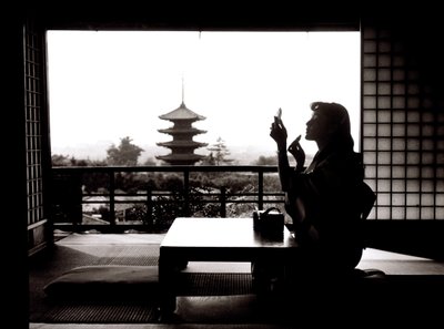 "くだらない京都"。京やまとから見た八坂の塔 作： フォスコ・マライーニ