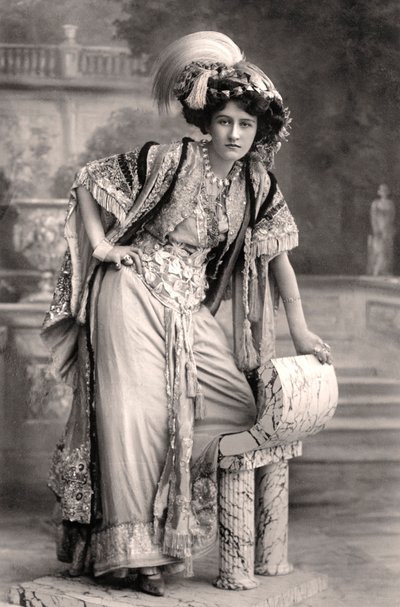 エリザベスファース、女優、1908年。 作： Foulsham and Banfield