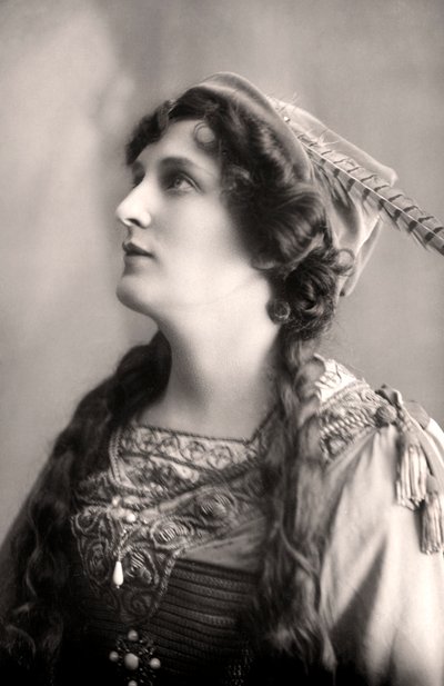 イヴリン・ミラード1869-1941、イギリスの女優、20世紀初頭。 作： Foulsham and Banfield