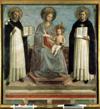 「聖ドミニク・デ・グズマン (1170-1221) に囲まれたマドンナと子供、ドミニコ修道会の創始者と聖トマス・アクィナス (1225-1274) 教会の医師」 (The Virgin and the Child with Sts Dominic and Thomas Aquinas)ヤドリギの木のジステンパー 作： Fra (c.1387 1455) Angelico