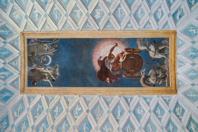 太陽と月の部屋 (Camera del Sole e della Luna): ダイアナとアポロが運転する太陽と月の戦車 作： Francesco Primaticcio