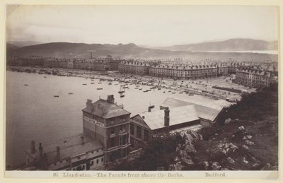 スランディドノ - 浴場の上からのパレード、186094。 作： Francis Bedford