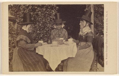 ウェールズの群像 - お茶を飲む3人の老女、第3番 作： フランシス・ベッドフォード