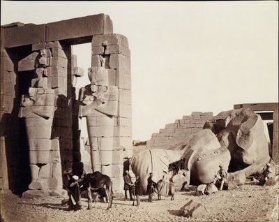 1857年、テーベのエル・クルネのラメセウム。 作： Francis Frith