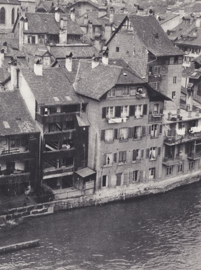 ベルナーオーバーラント：ベルン（白黒写真） 作： Francis Sydney Smythe