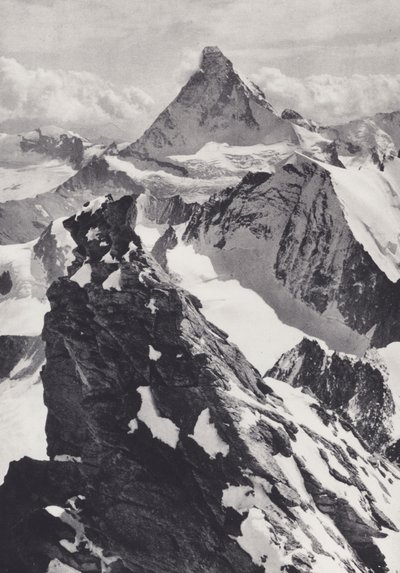 ペニン アルプス: ジナル ロートホルンの憲兵 (白黒写真) 作： Francis Sydney Smythe