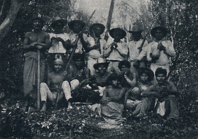 戴冠したインディアン、1895 作： Francisco Henszler