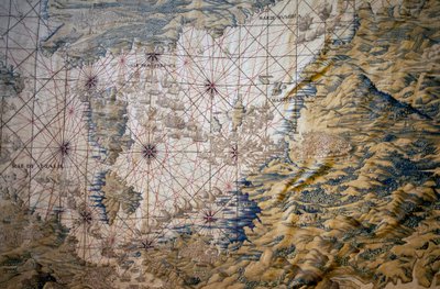 地中海の地図 - チュニス (チュニジア) の征服の詳細 - ウィレムによる 16 世紀のタペストリーの後、18 世紀半ばに王室のタペストリー工場に織り込まれた、フランシスコとコーネリアス ヴァン デル ゴット (18 世紀) によるタペストリー デ・パネマ 作： Francisco Ignacio Vandergoten Canyuwell