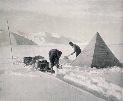 1913年12月、1913年12月の新雪オフポイント失望での重いそり 作： Frank Debenham