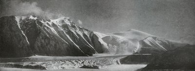 イングランド山と新氷河、1911年、1913年。 作： Frank Debenham