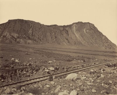シナバー・マウンテンとデビルズ・スライド、1880-1889年（写真） 作： フランク・ジェイ・ヘインズ