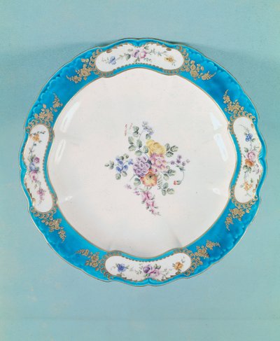花柄のプレートセーヴル（磁器） 作： François Boucher