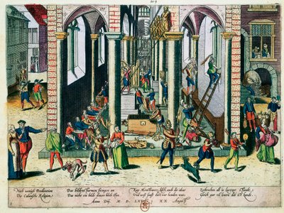1566年4月、教会内の聖遺物と彫像の破壊（彩色済み彫刻 作： Franz Hogenberg