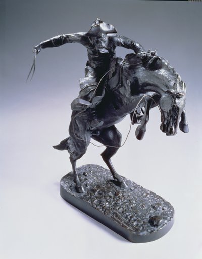 ブロンコバスター、1889年（茶色の緑青と青銅） 作： Frederic Remington