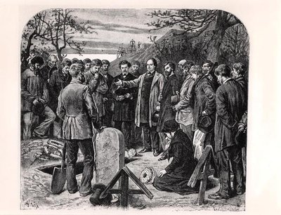 ヴィクトル・ユーゴー（1802-85）、ガーンジー島で亡命中の仲間の葬儀の演説をする（1880年頃）（エングレーヴィング） (モノクロ写真) 作： Frederic Theodore Lix