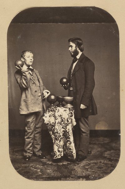 ジョセフ・パリッシュ博士と白痴、カリフォルニア州。 1858年。 作： Frederick Gutekunst