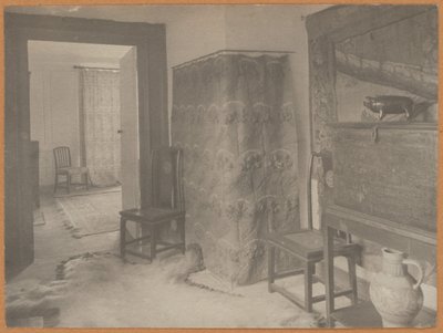 ケルムスコット・マナーパネル張りの部屋への通路 作： Frederick H. Evans