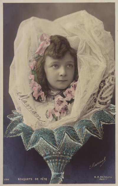 花束として贈られたベールの少女（フォトコラージュ） 作： French Photographer
