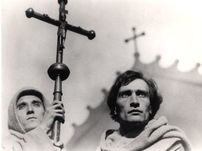 カール・テオドール・ドレイアー（1889-1968）1928年の映画 『ジャンヌ・ダルクの受難』のアントニン・アルトー（1896-1948） 作： French Photographer