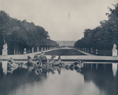 アポロの海盆（モノクロ写真 作： French Photographer