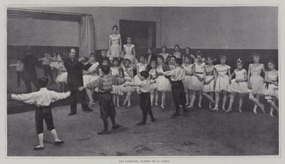 バレエ教室に通う少年たち（モノクロ写真 作： French Photographer