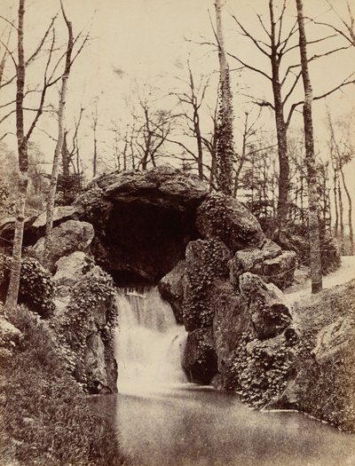 ブローニュの森のカスケード、1855年頃。1855年（写真） 作： フランスの写真家