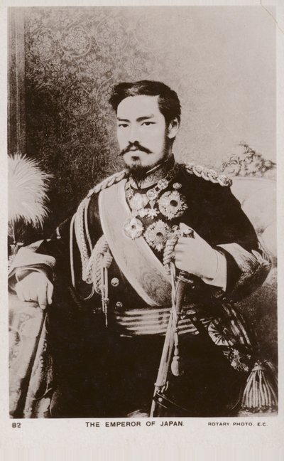 明治天皇 作： French Photographer