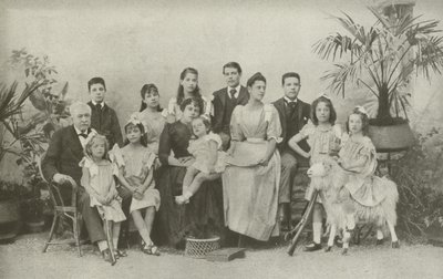 フェルディナンド・ドゥ・レセップス、妻と子供たちと（モノクロ写真 作： French Photographer