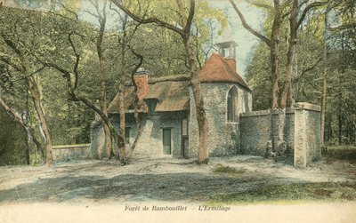 フォレドランブイエ、LErmitage 作： French Photographer